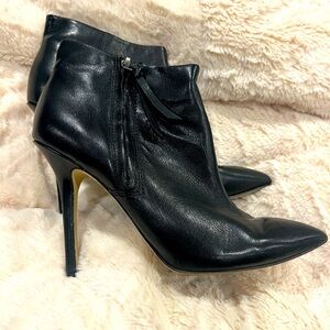 BOUTIQUE 9 women’s black bootie dress boots high heel zipper pointed toe leather